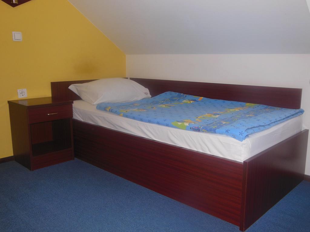 Hotel Pri Belokranjcu Novo Mesto Szoba fotó