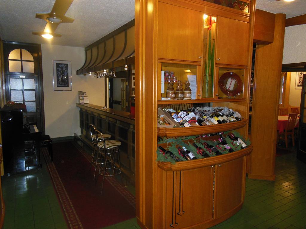 Hotel Pri Belokranjcu Novo Mesto Kültér fotó